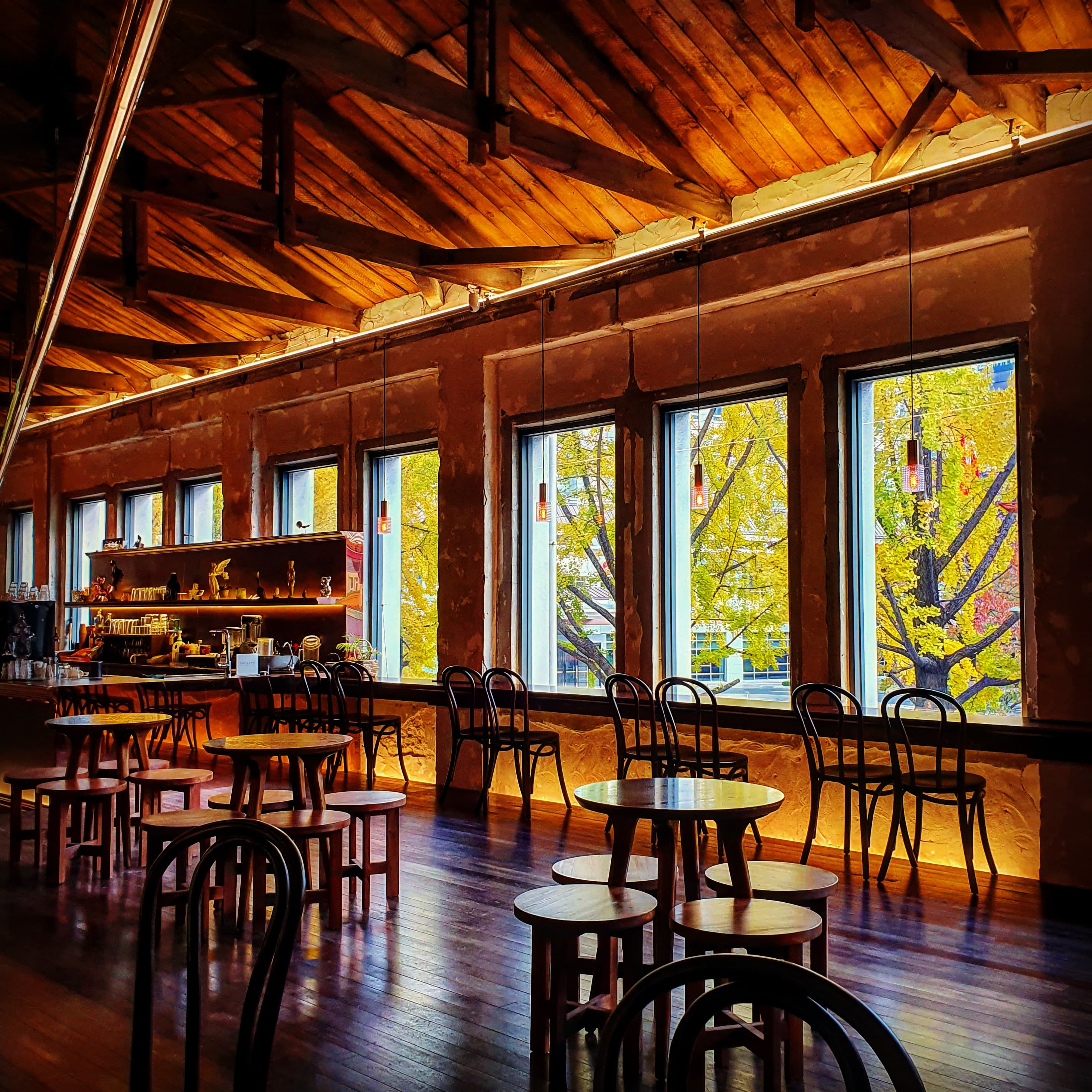 더 스팟 패뷸러스